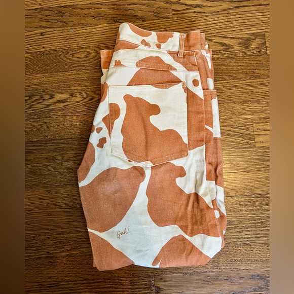 Lisa Says Gah cow print Robyn jean - Picture 2 of 2